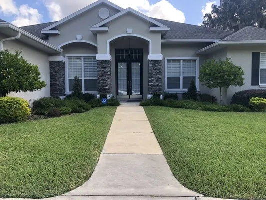 Marion Lawn and Landscape Logo