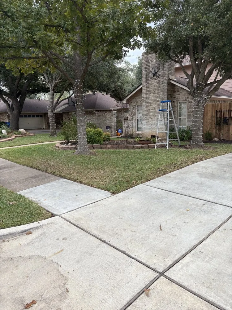 Reliable landscape design with custom design in Pflugerville, TX by Mario’s Home & Lawn Care