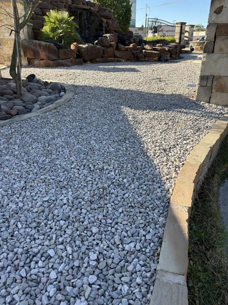 Local garden landscaping experts serving Pflugerville, TX - Mario’s Home & Lawn Care