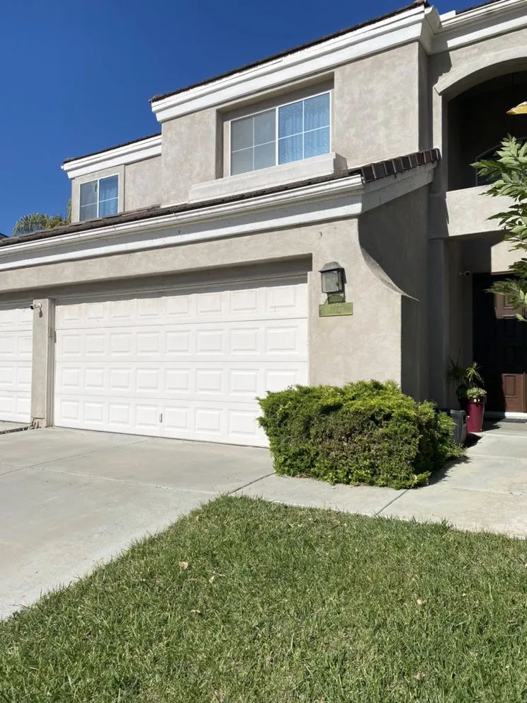 Expert lawn mowing service near you across Chula Vista, CA - Mario’s Landscape & Uhaul