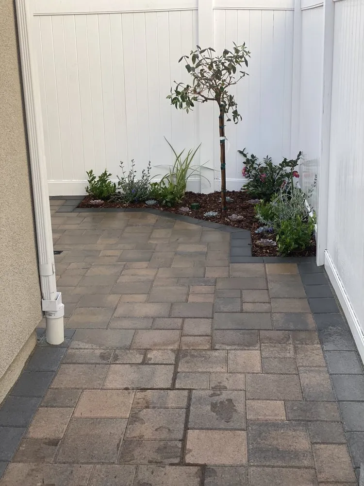 Top-rated garden landscaping in Oceanside, CA - Mario’s Landscape And Construction