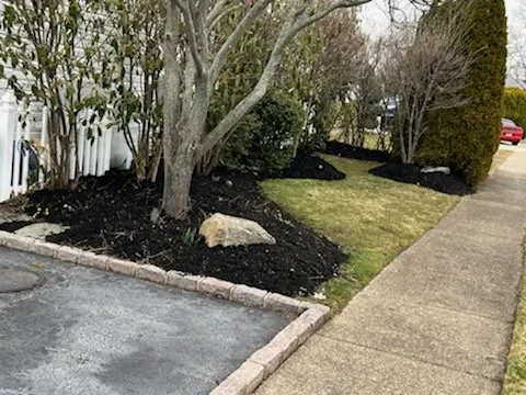 Affordable yard cleanup service in Central Islip, NY - Mario’s Landscape