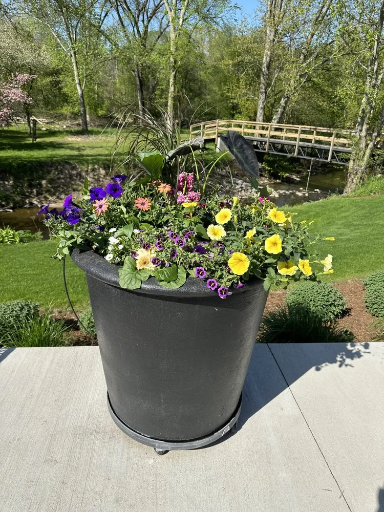 Local landscape installation experts serving Frankfort, MI - Mario's Landscape Maintenance