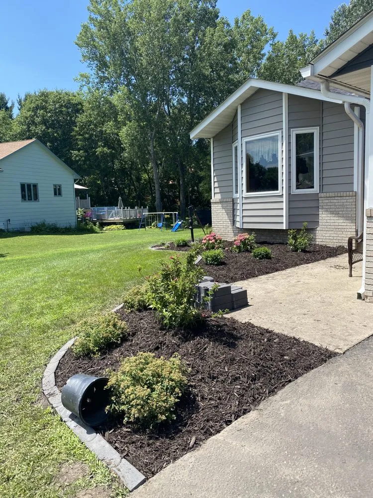 Custom lawn mowing service in Ramsey, MN - Mario’s Landscape