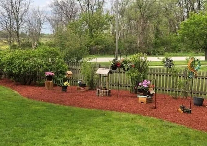 Professional lawn mowing service experts serving Aurora, IL - Mario's Landscaping