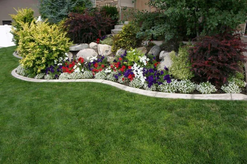 Expert residential landscaping for year-round maintenance across Aurora, IL - Mario's Landscaping