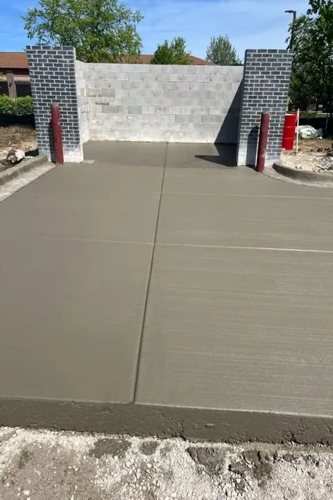 Top-rated landscaping services in Aurora, IL by Mario's Landscaping