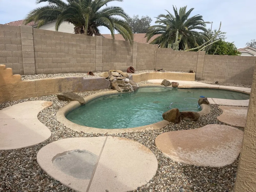 Expert yard maintenance experts serving Phoenix, AZ - Mario's Landscaping