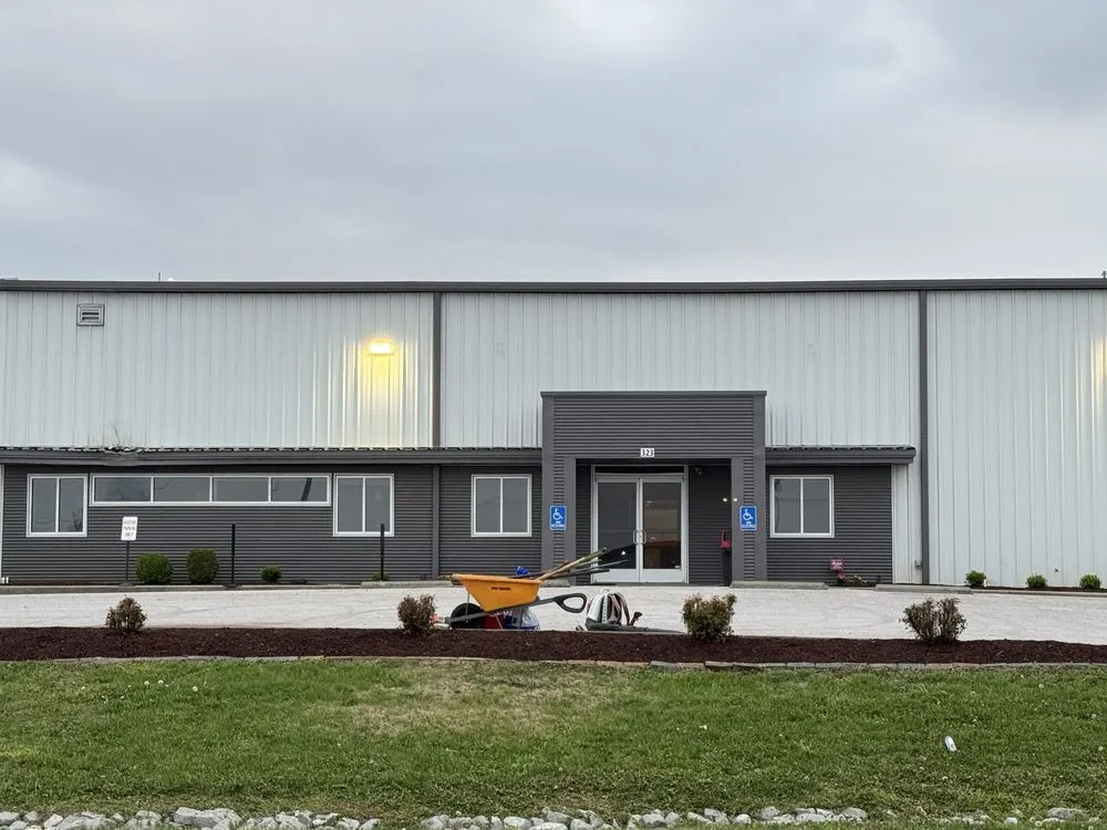 Reliable lawn mowing service with custom design across Bowling Green, KY - Marios Lawn And Landscaping