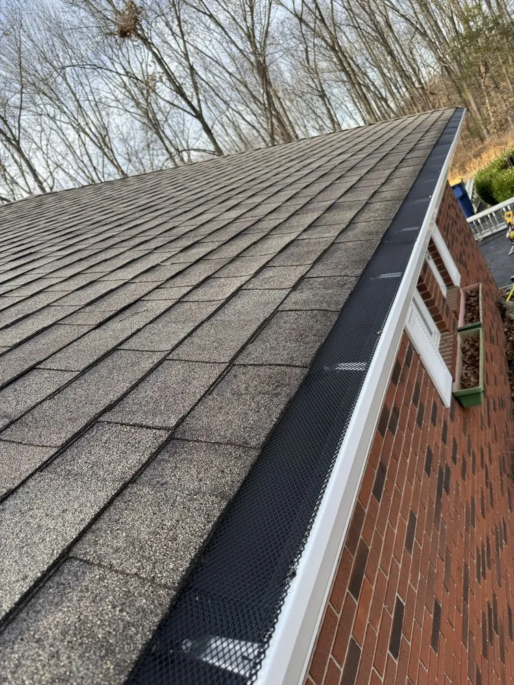 Local lawn mowing service experts serving Bowling Green, KY - Marios Lawn And Landscaping