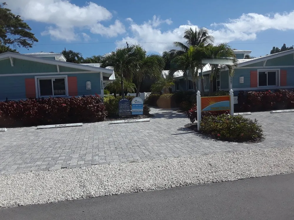 Trusted yard cleanup service in Marco Island, FL - Mario's lawn care