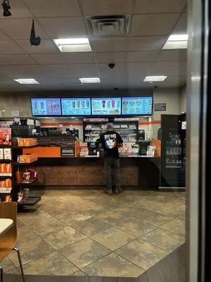 Mario's Lawncare Logo