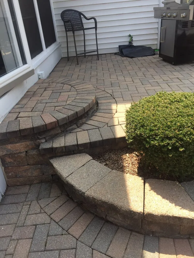 Local yard cleanup service in Port Barrington, IL - Mark Goebel Enterprises