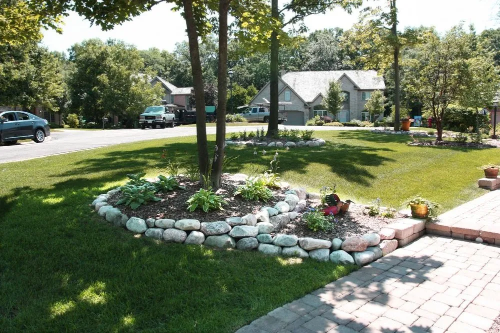 Local outdoor landscaping experts serving Port Barrington, IL - Mark Goebel Enterprises