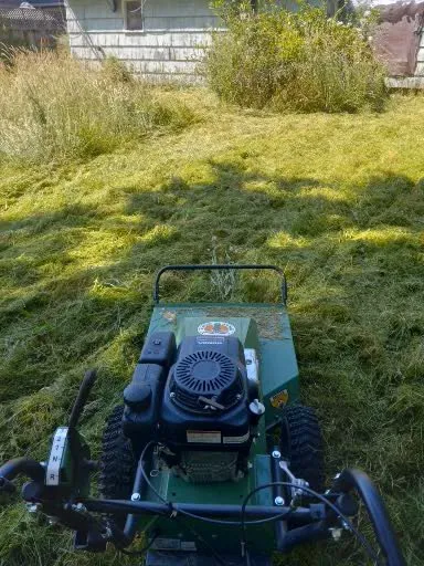 Reliable lawn care service for residential properties across Eugene, OR - Mark Snyder Lawn Mowing