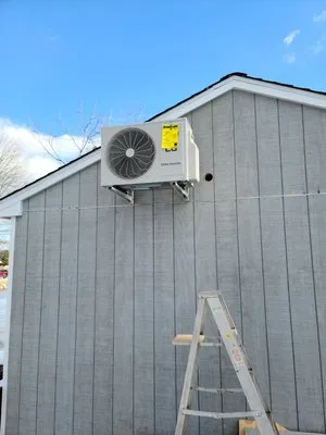 Mark The Handyman Logo