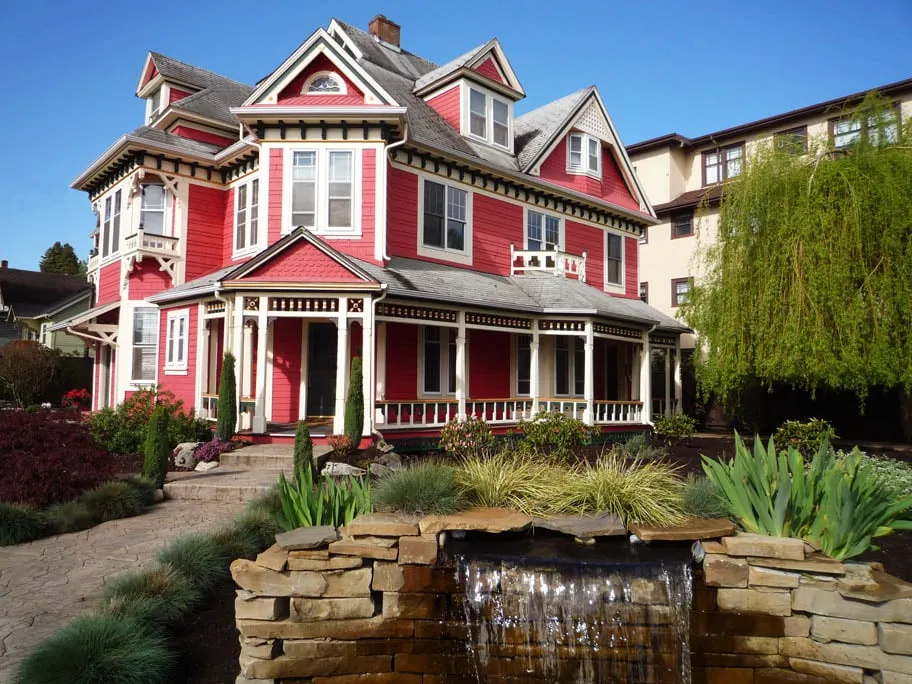 Top-rated yard cleanup service for year-round maintenance across Puyallup, WA - Mark The Pond Guy