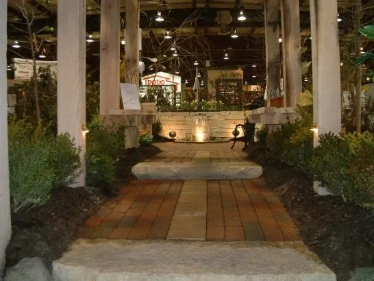 Professional yard maintenance experts serving West Chester, OH - Mark Webber's Landscaping Company