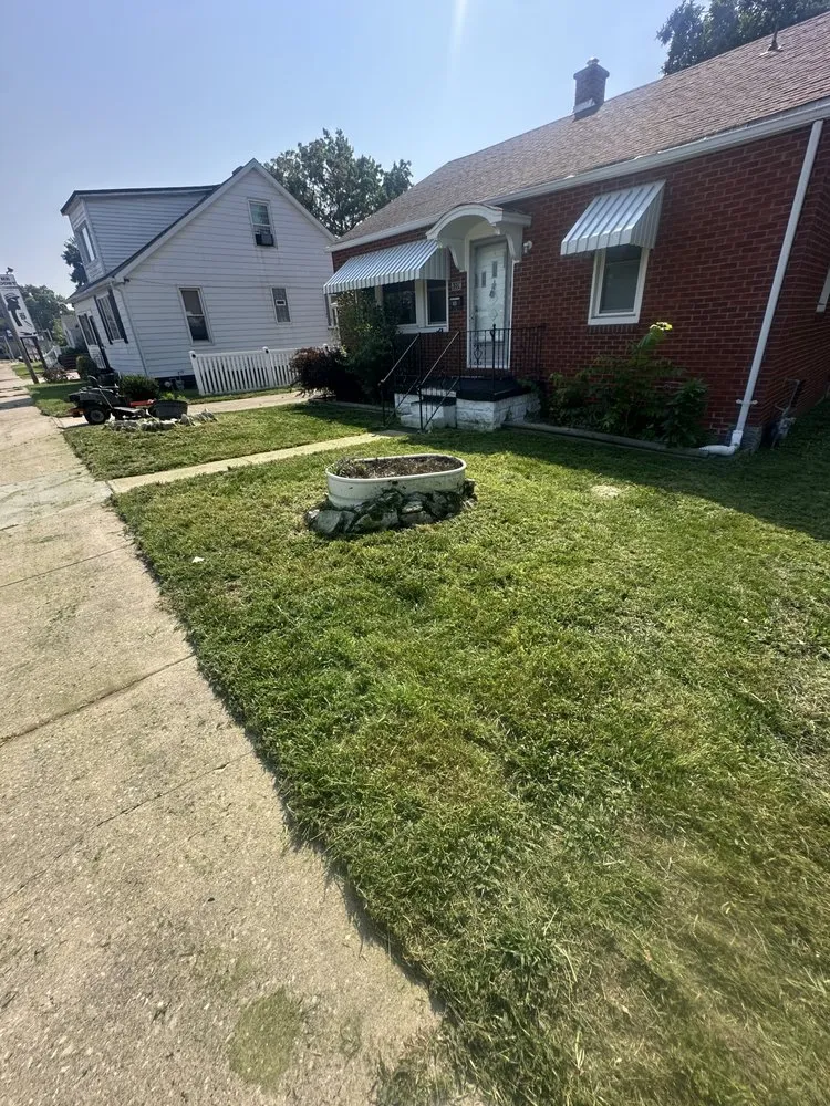 Top-rated lawn mowing service for residential properties across Swansea, IL - Mark1pro Lawn Service