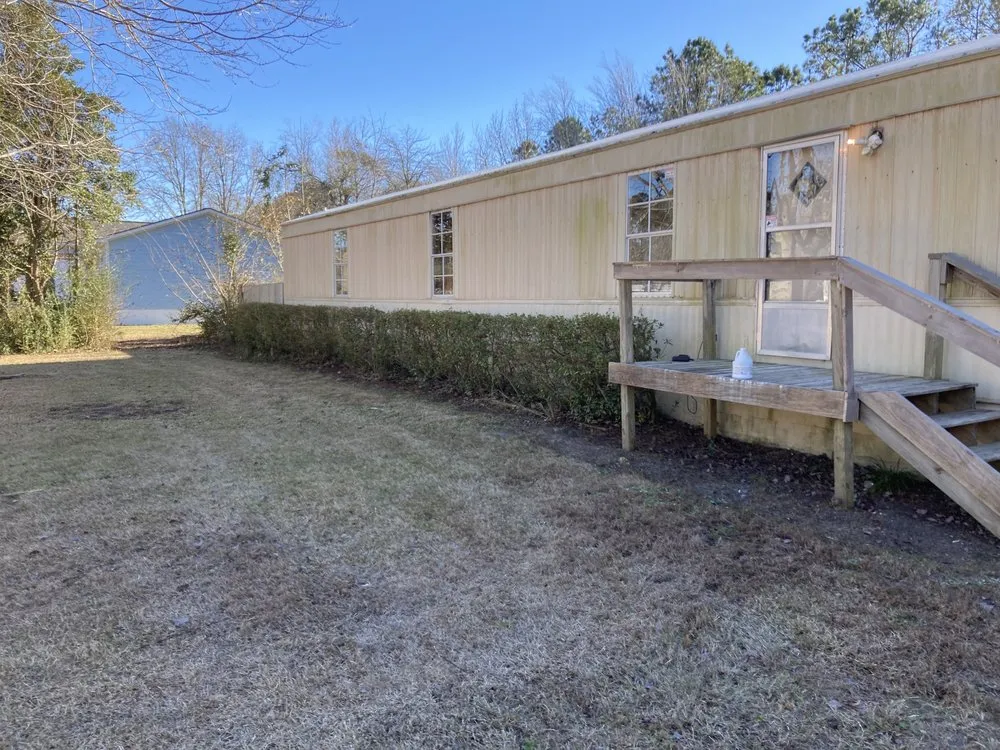 Top-rated garden landscaping experts serving Cape Carteret, NC - Marker 24 landscaping