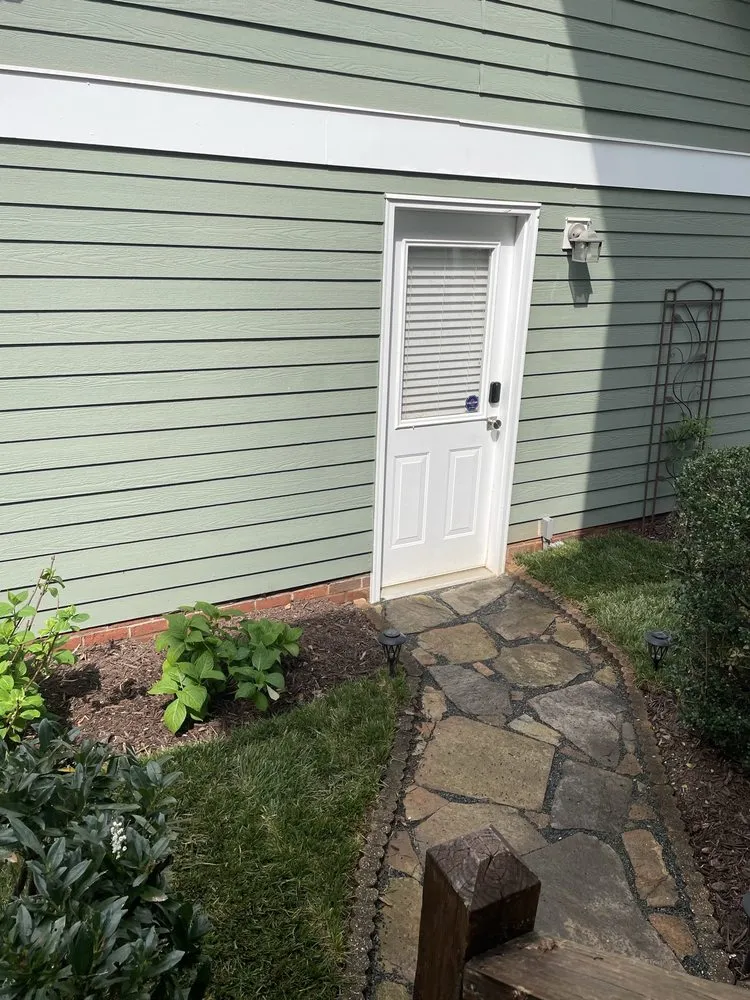 Expert lawn mowing service experts serving Matthews, NC - Markham Visuals