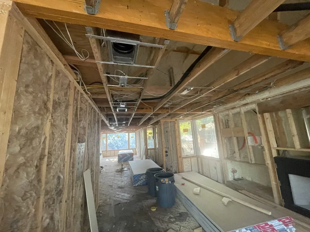 Top-rated lawn mowing service in Austin, TX by Markitos Lawn & Drywall