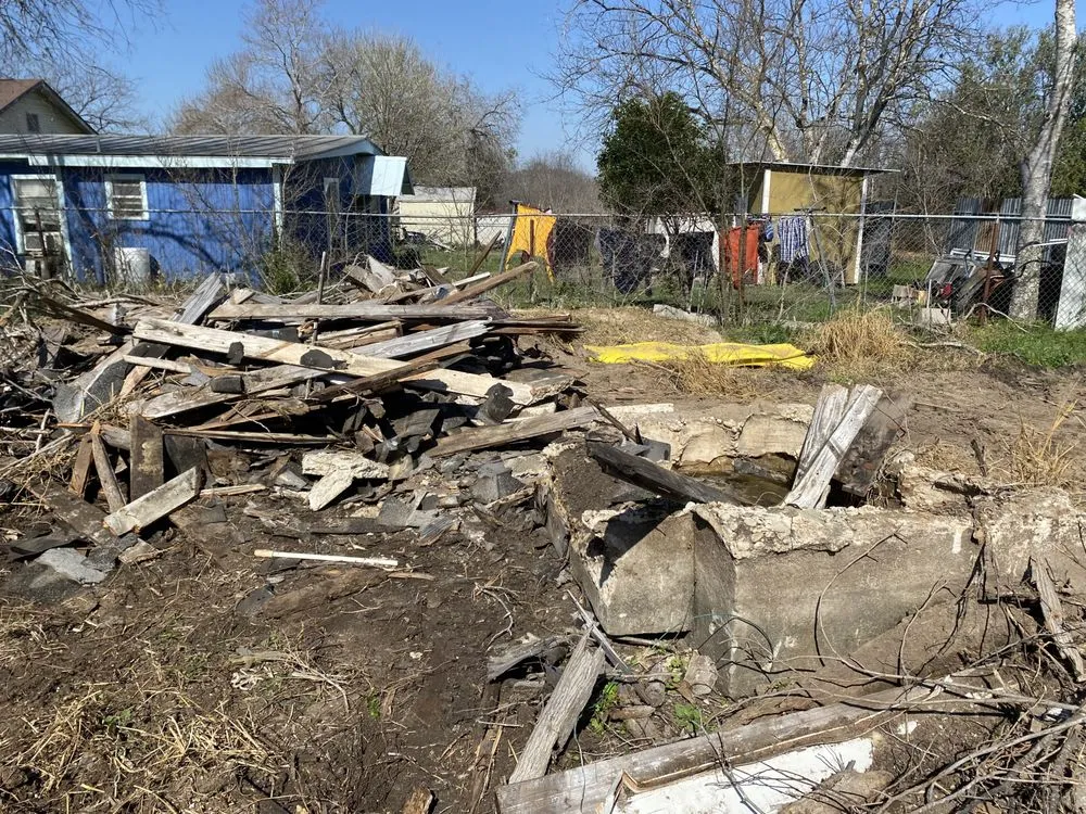 Expert lawn mowing service in San Antonio, TX by Mark’s home improvement