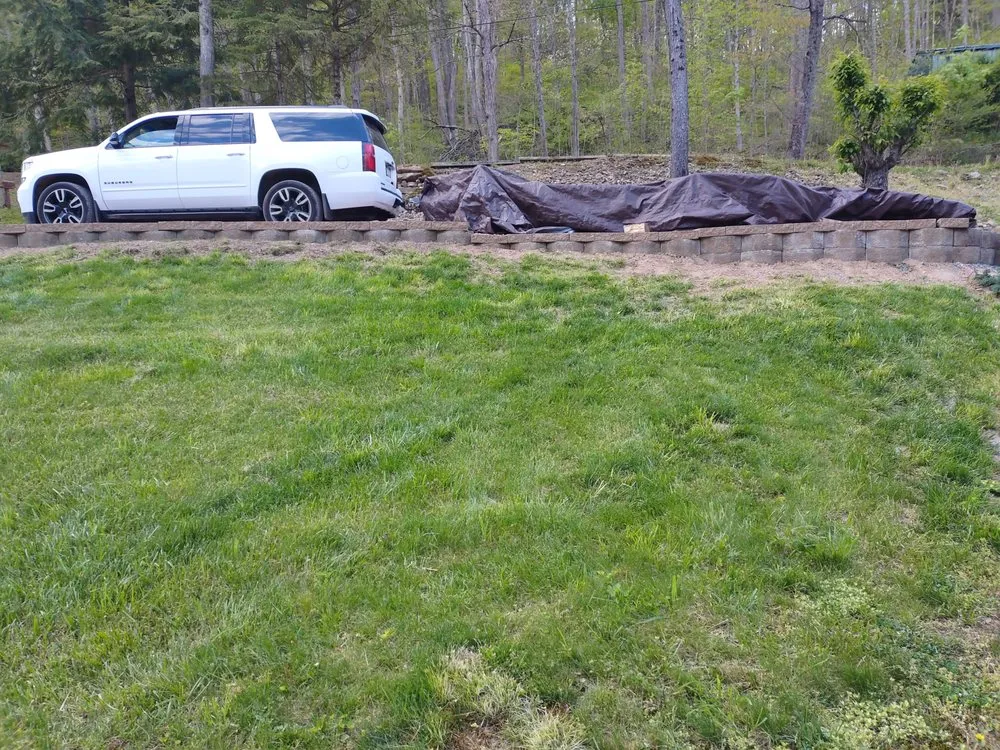 Top-rated yard maintenance in Masontown, WV by Marks Landscaping & Design