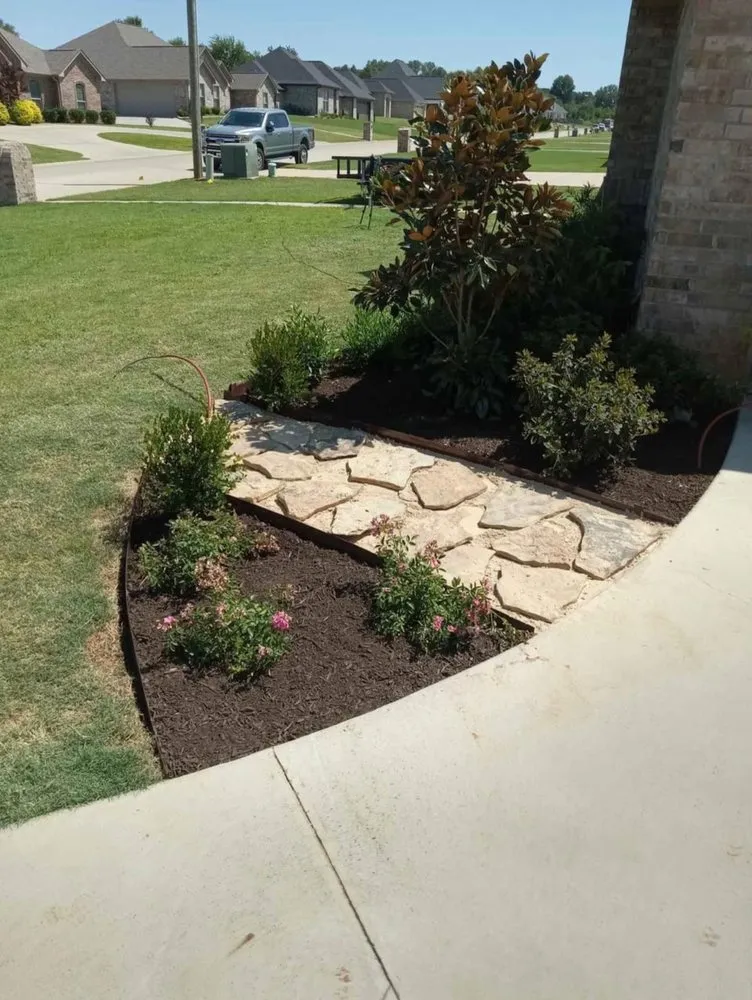 Local yard maintenance with custom design in Texarkana, TX by Mark’s Lawn And Landscaping
