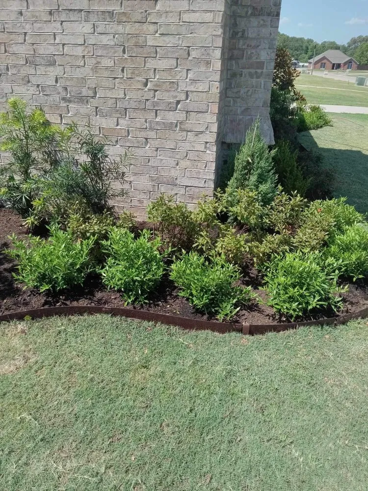 Local lawn care service in Texarkana, TX - Mark’s Lawn And Landscaping