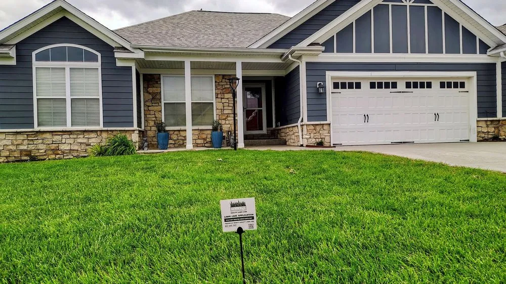 Expert garden landscaping in Jeffersonville, IN by Mark's Quality Lawn Care