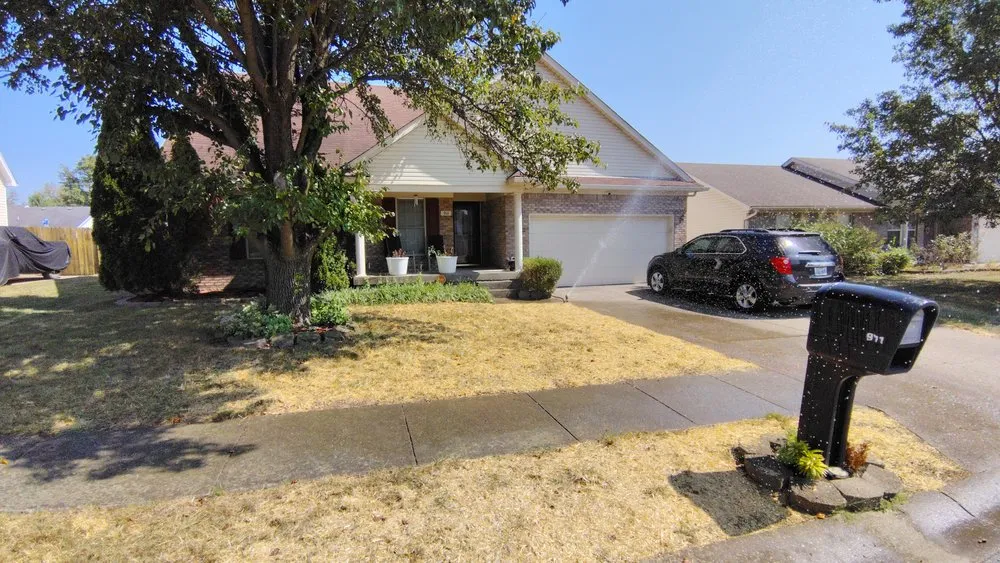 Reliable yard cleanup service for homes across Jeffersonville, IN - Mark's Quality Lawn Care