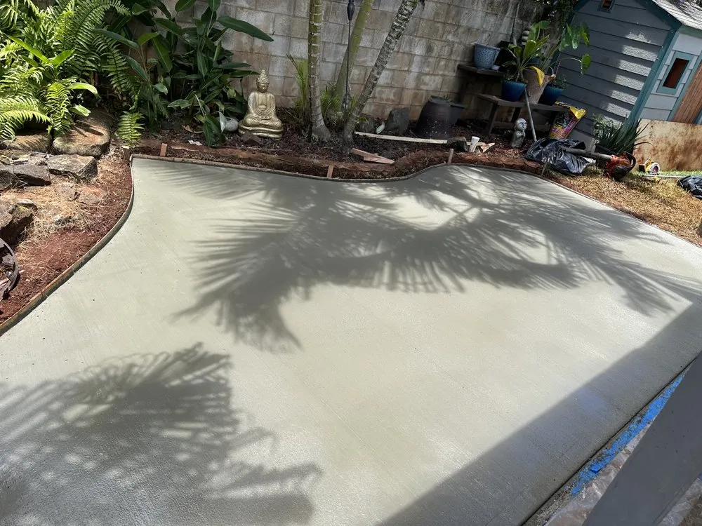 Custom lawn mowing service experts serving Waipahu, HI - Mark's Zone