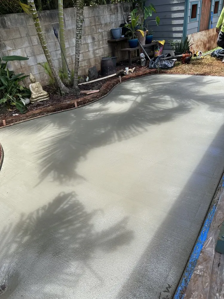 Affordable yard cleanup service experts serving Waipahu, HI - Mark's Zone