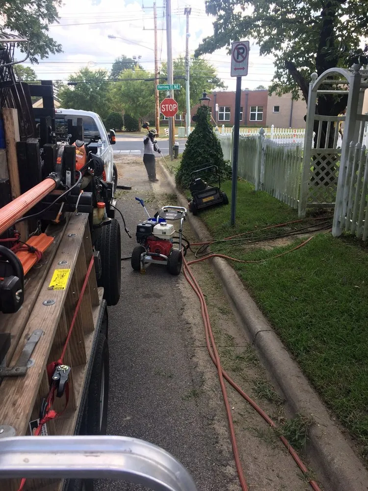 Trusted yard cleanup service in Wilson, NC - Marlon's Landscaping