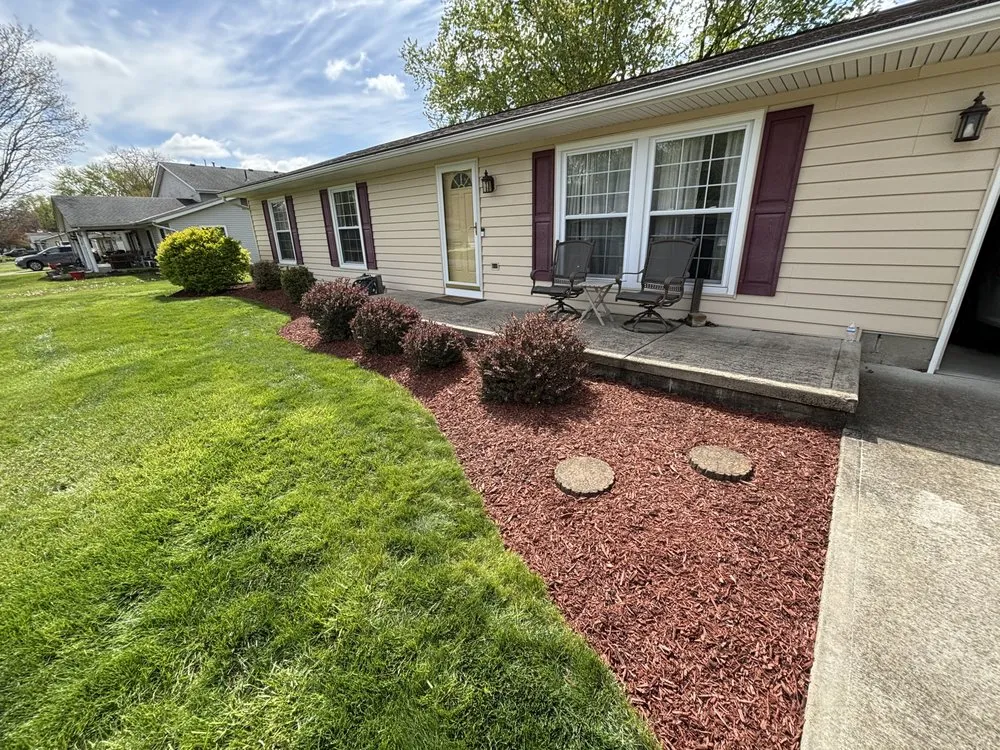 Professional lawn care service near you in Columbus, OH by Marnett Services