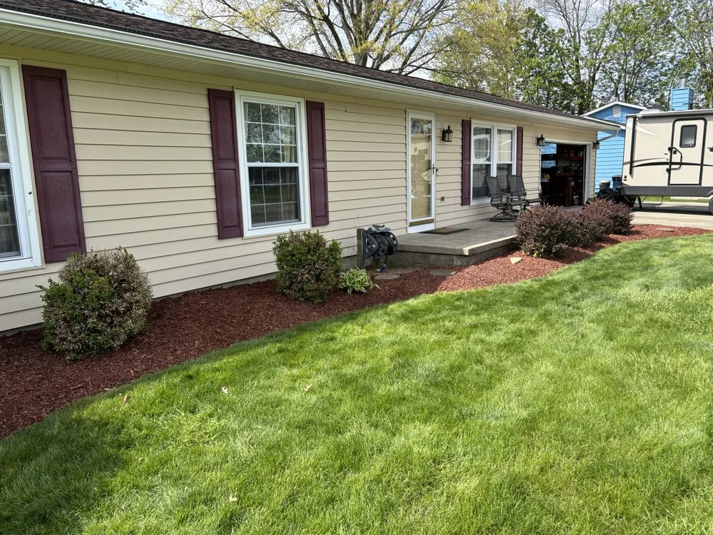 Expert outdoor landscaping in Columbus, OH - Marnett Services