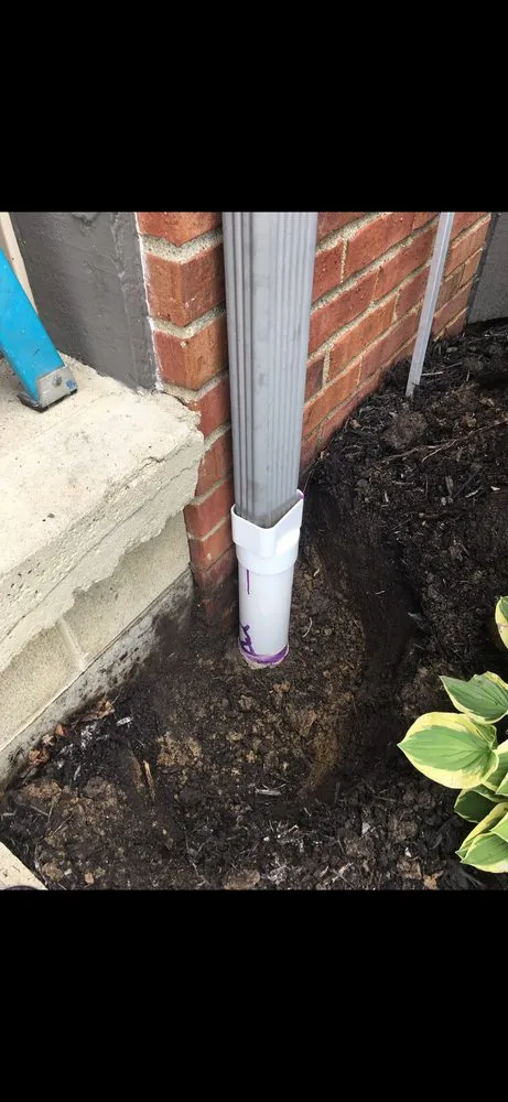 Custom landscaping services with custom design in Columbus, OH by Marnett Services