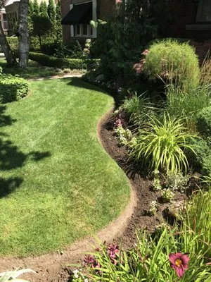 Marquez Lawn Care Logo