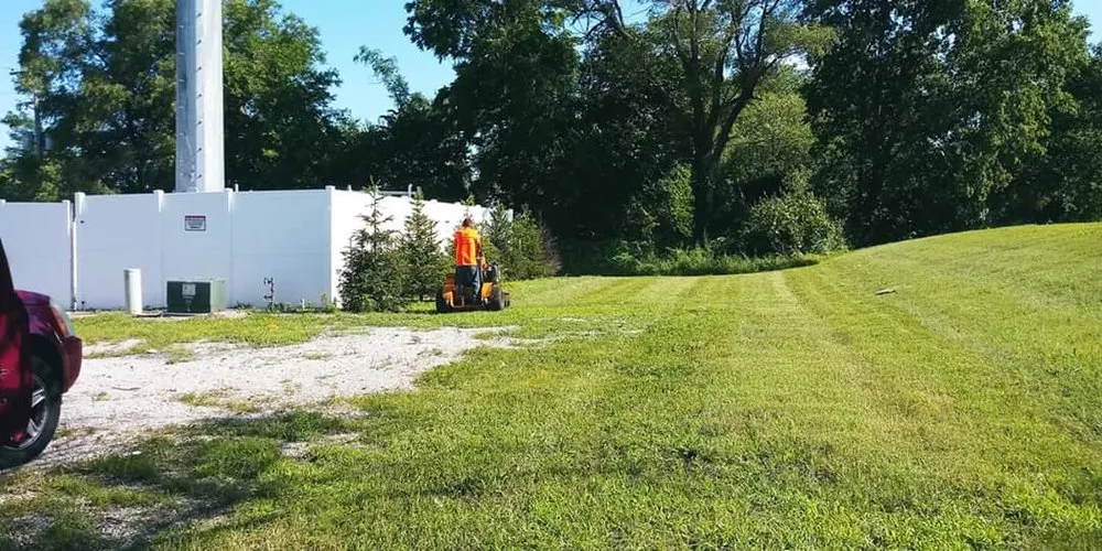 Affordable garden landscaping in Raytown, MO by Marquez's Landscaping Service