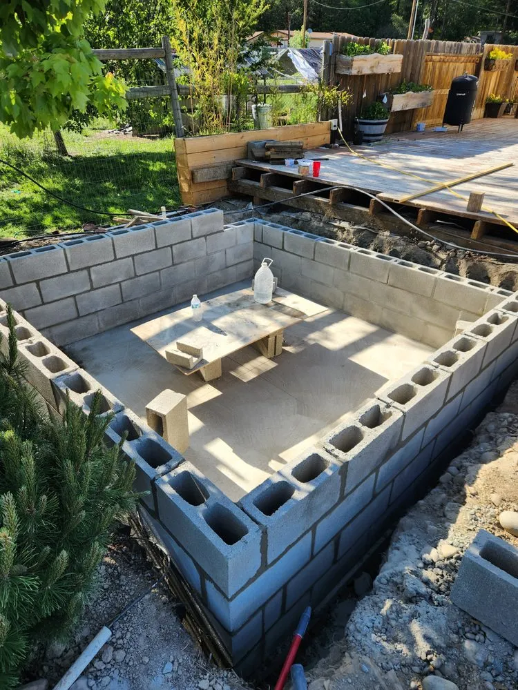 Custom yard maintenance in Rogue River, OR - MARR Construction