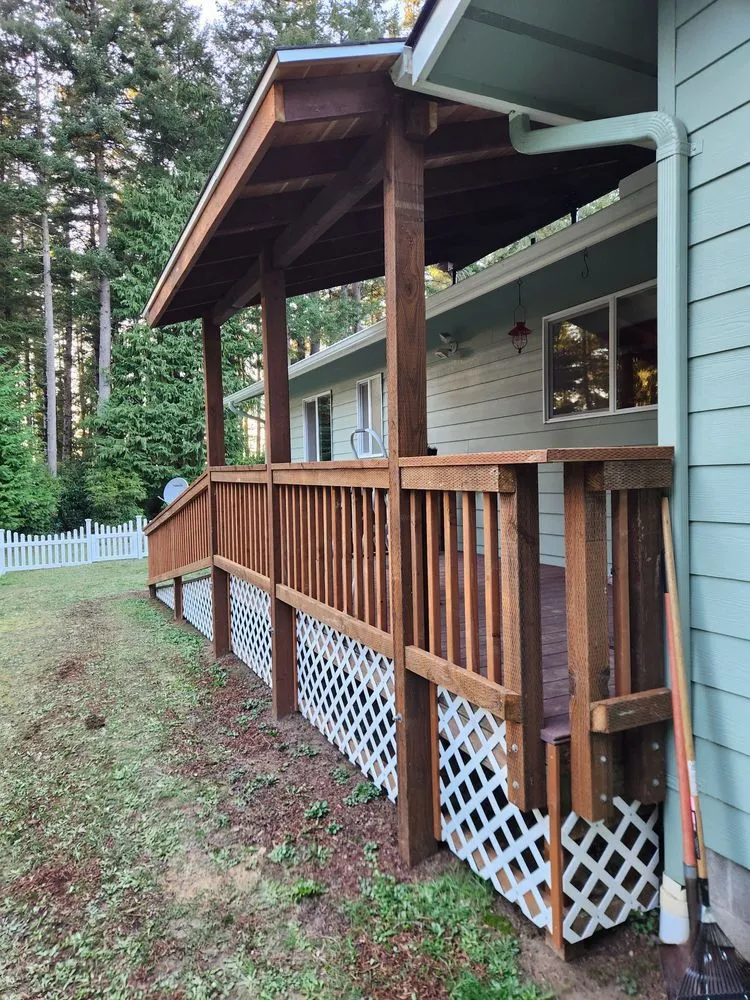 Custom garden landscaping experts serving Rogue River, OR - MARR Construction