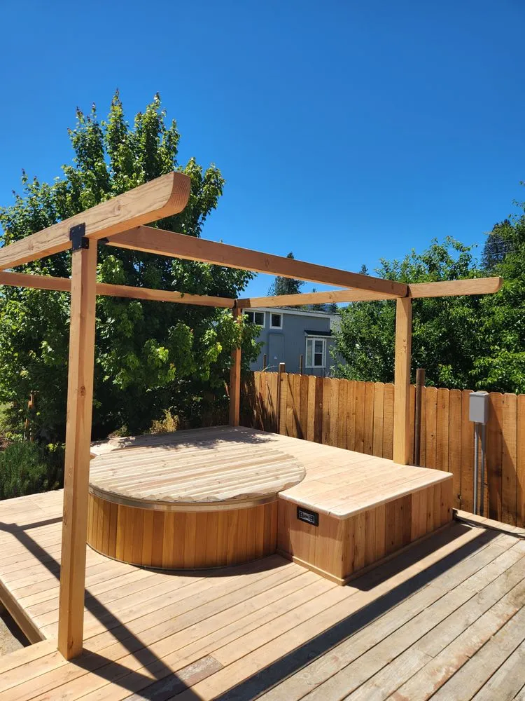 Custom lawn mowing service in Rogue River, OR by MARR Construction