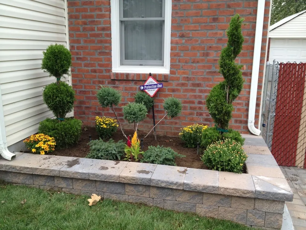 Expert yard cleanup service for homes across Melville, NY - Marra Landscaping