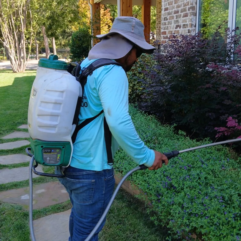 Custom lawn care service for beautiful yards across Colleyville, TX - Marshall Grain Company