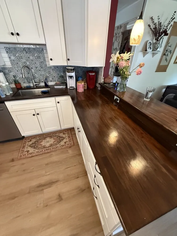 Professional outdoor landscaping for year-round maintenance in Norfolk, VA by Marshell Builders