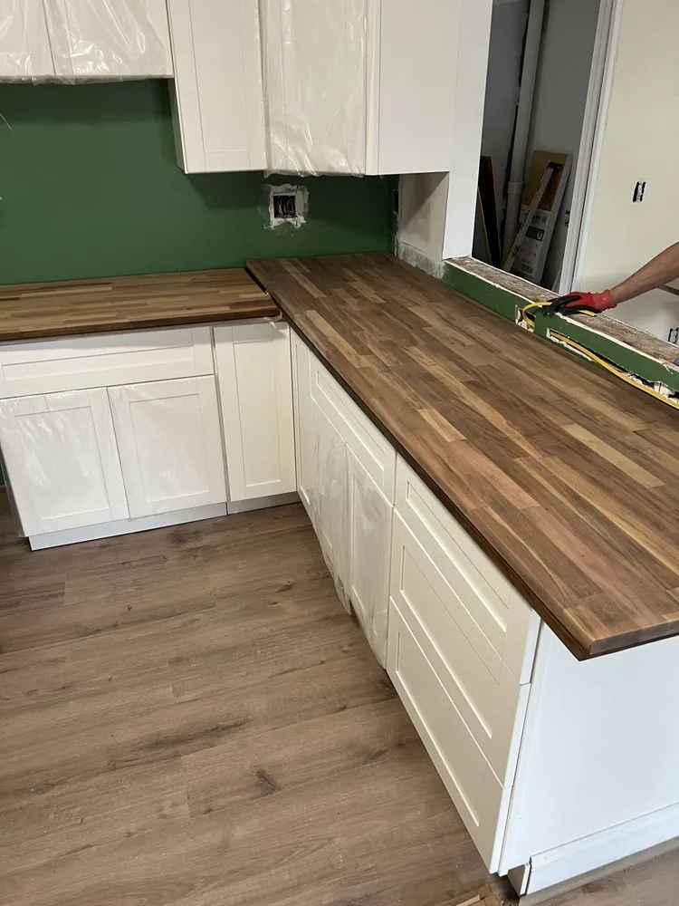 Reliable lawn mowing service in Norfolk, VA by Marshell Builders