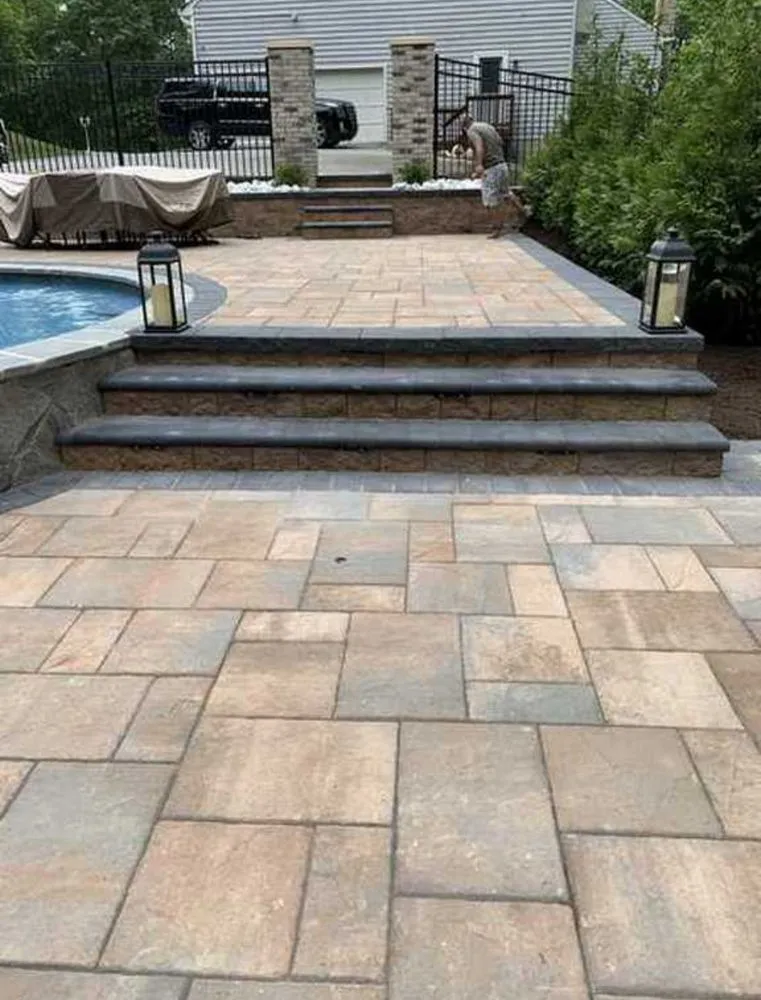 Expert lawn care service for homes in Lothian, MD by Martel Prestige Service