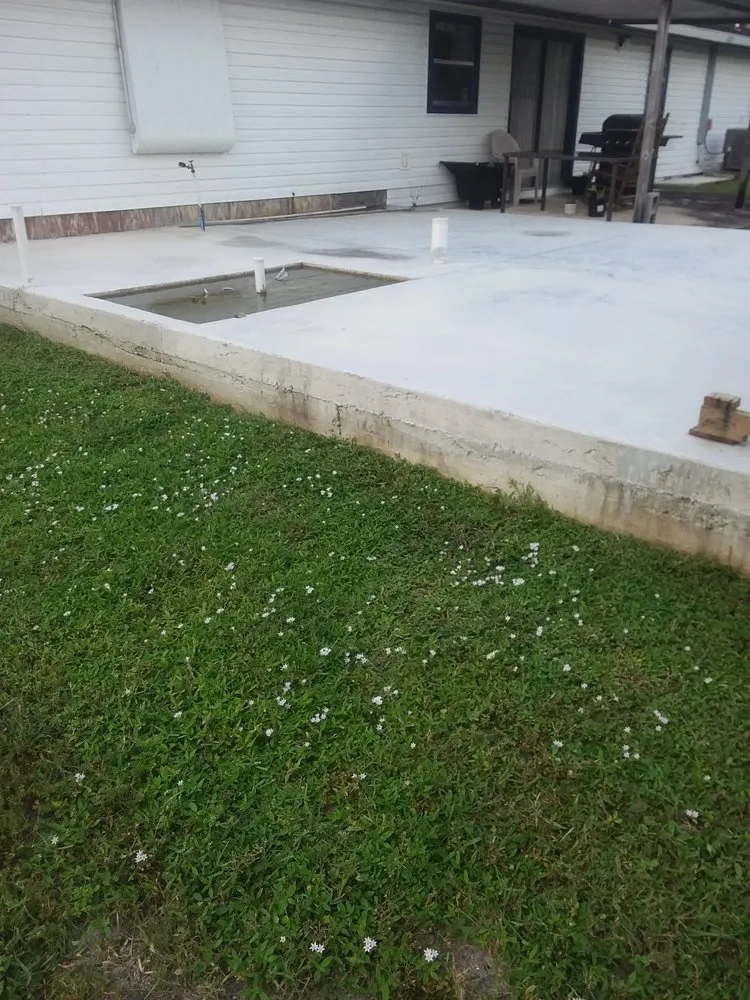 Top-rated lawn mowing service experts serving Palm City, FL - Martin County Development