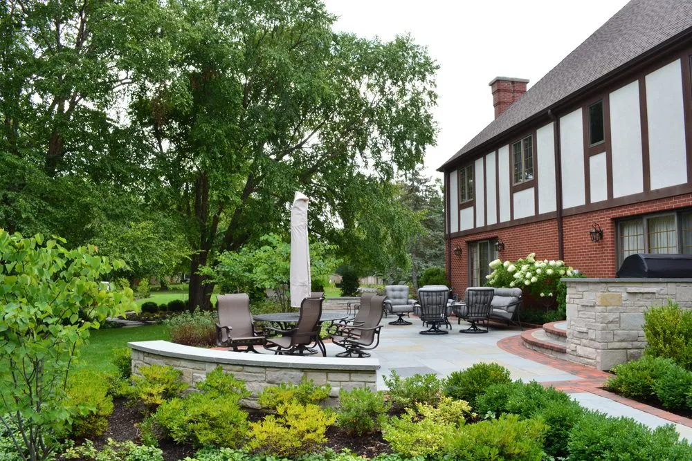 Top-rated residential landscaping in Libertyville, IL by Martin John